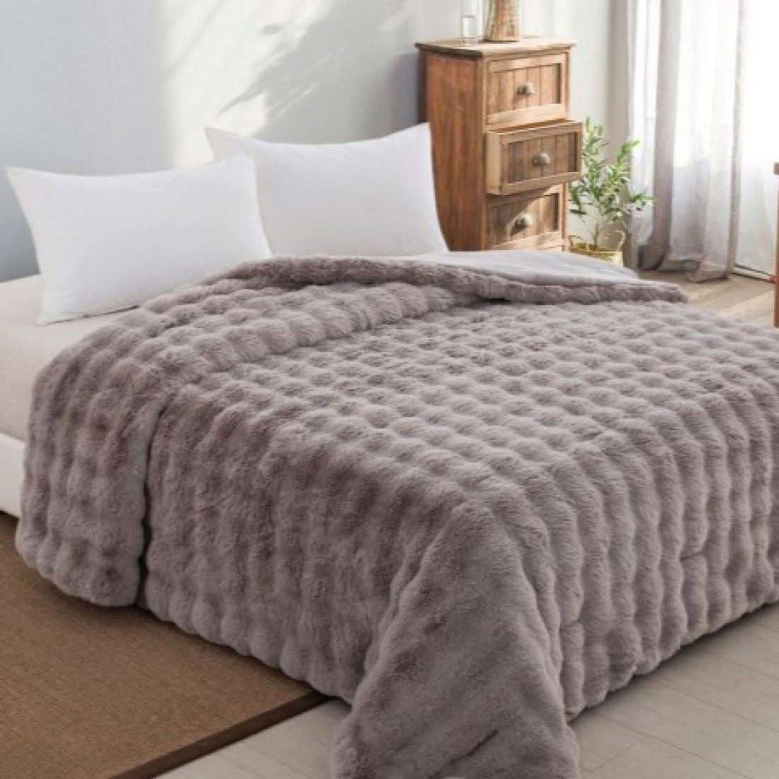 FUR_GREY_1200-640x480-1100x1100